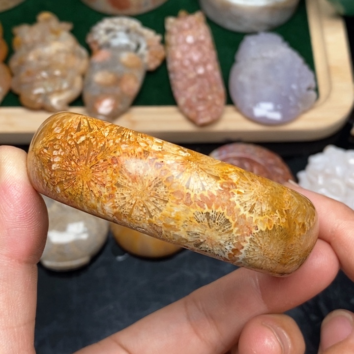 硅化珊瑚（珊瑚玉）手镯未镶嵌57.5