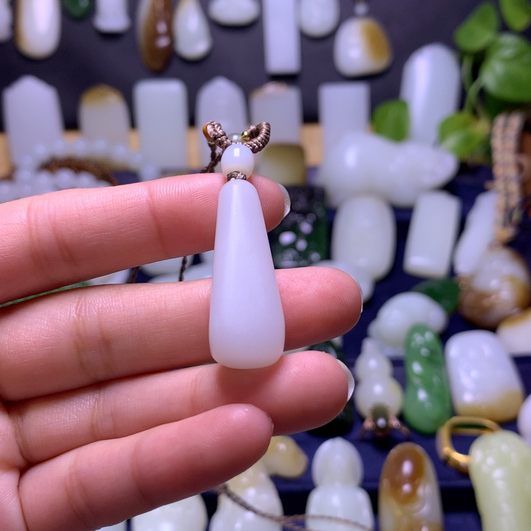 和田玉挂件未镶嵌