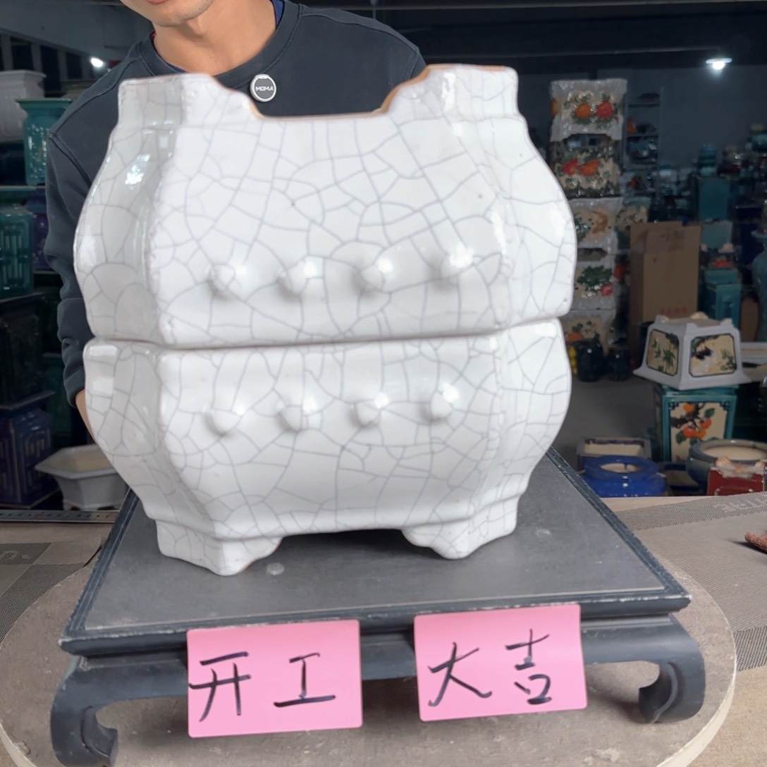 一风堂石湾花盆。微瑕