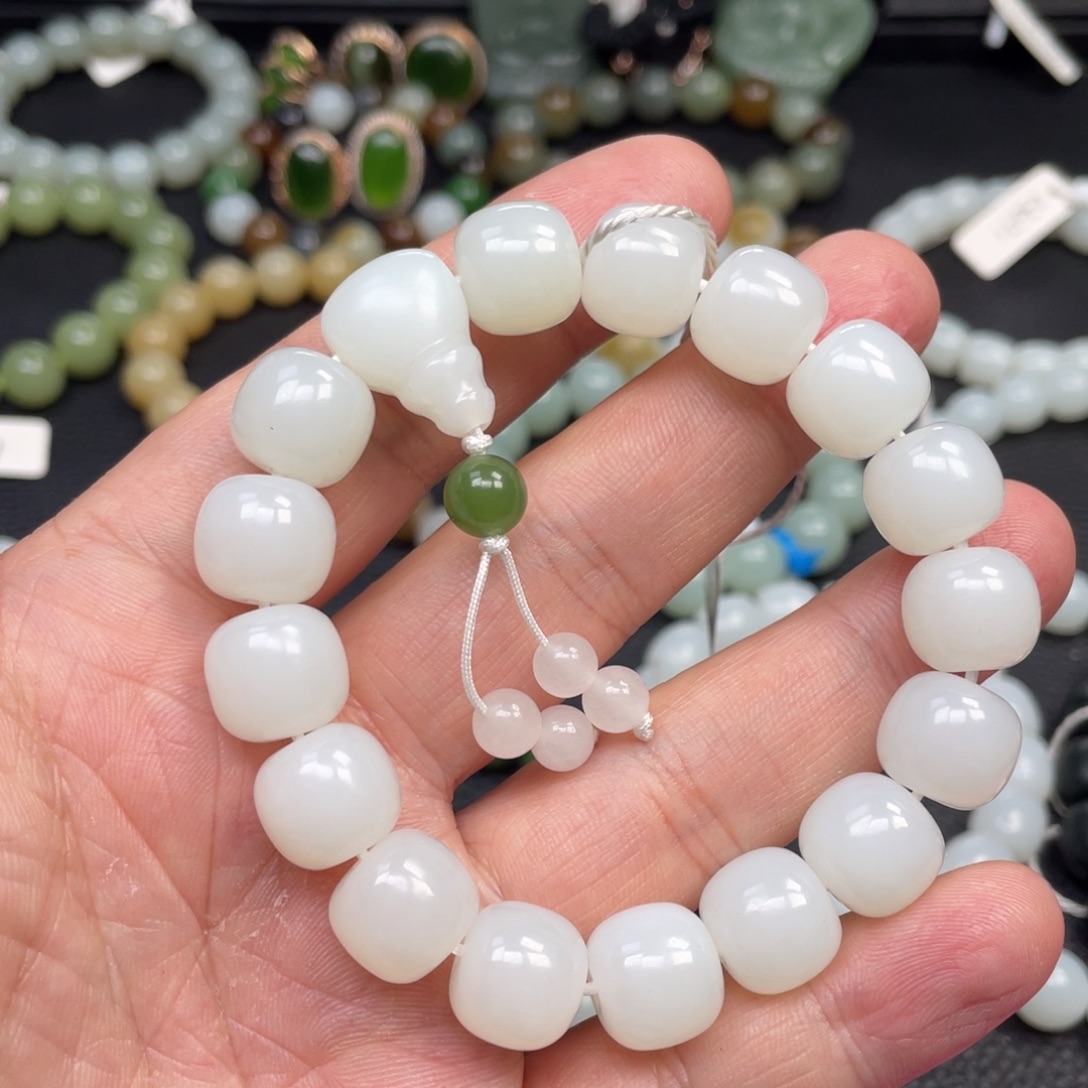 和田玉未镶嵌手链