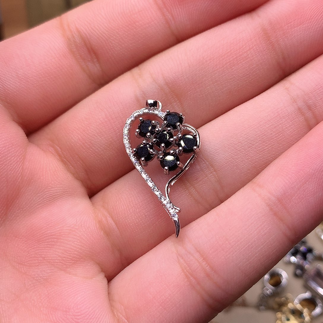 蓝宝石颈饰银S925镶嵌