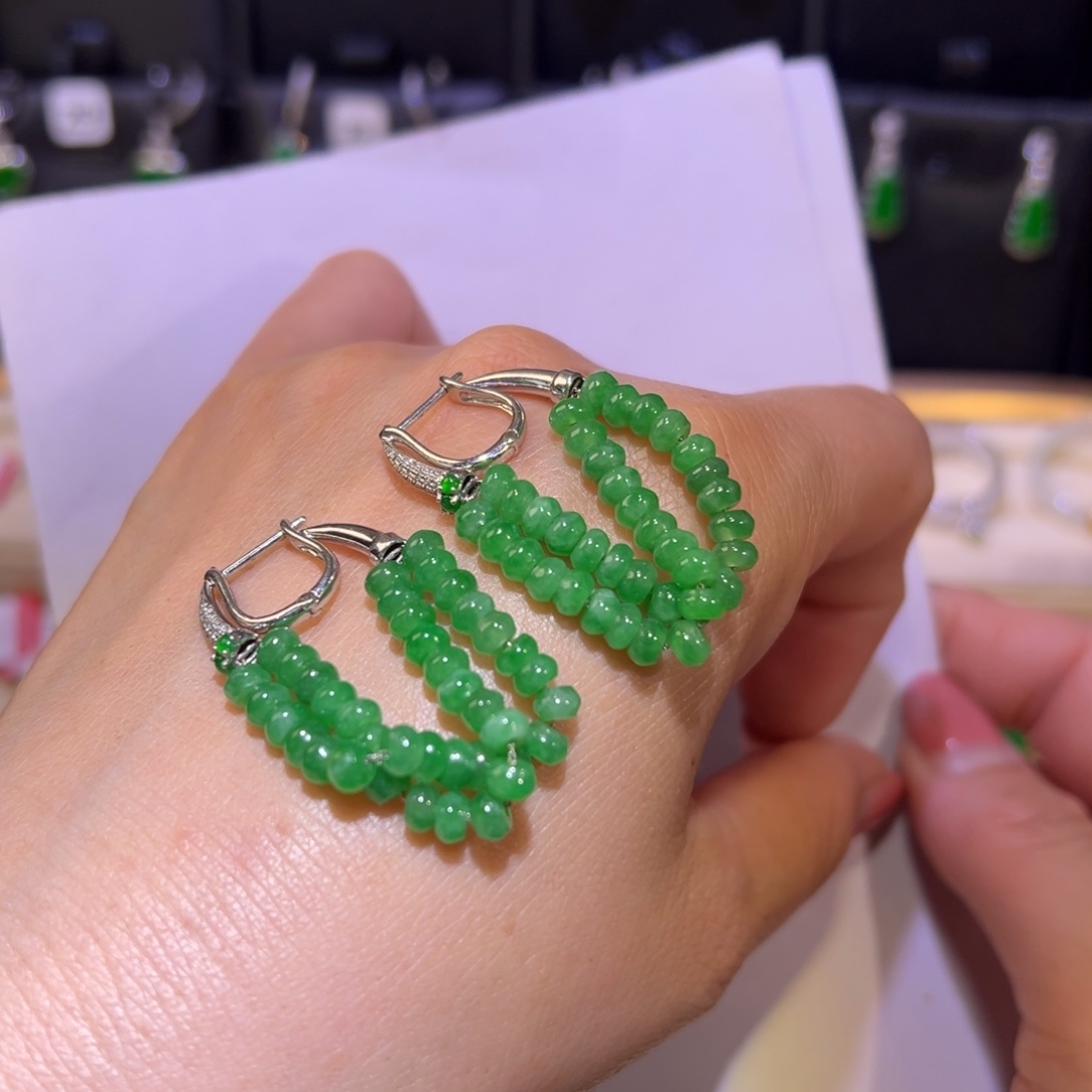 翡翠颈饰18K金镶嵌耳环