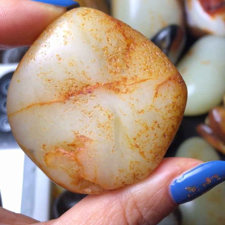 和田玉未镶嵌珠宝奇石