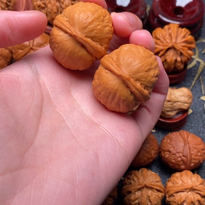 -***J吊坠文玩核桃元宝