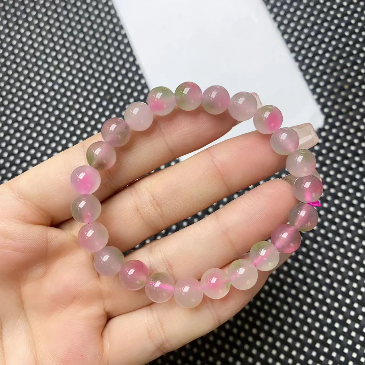 A1436透粉绿手链8M