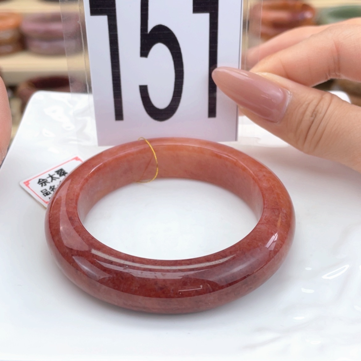 【闪购商品】石英质玉手镯未镶嵌