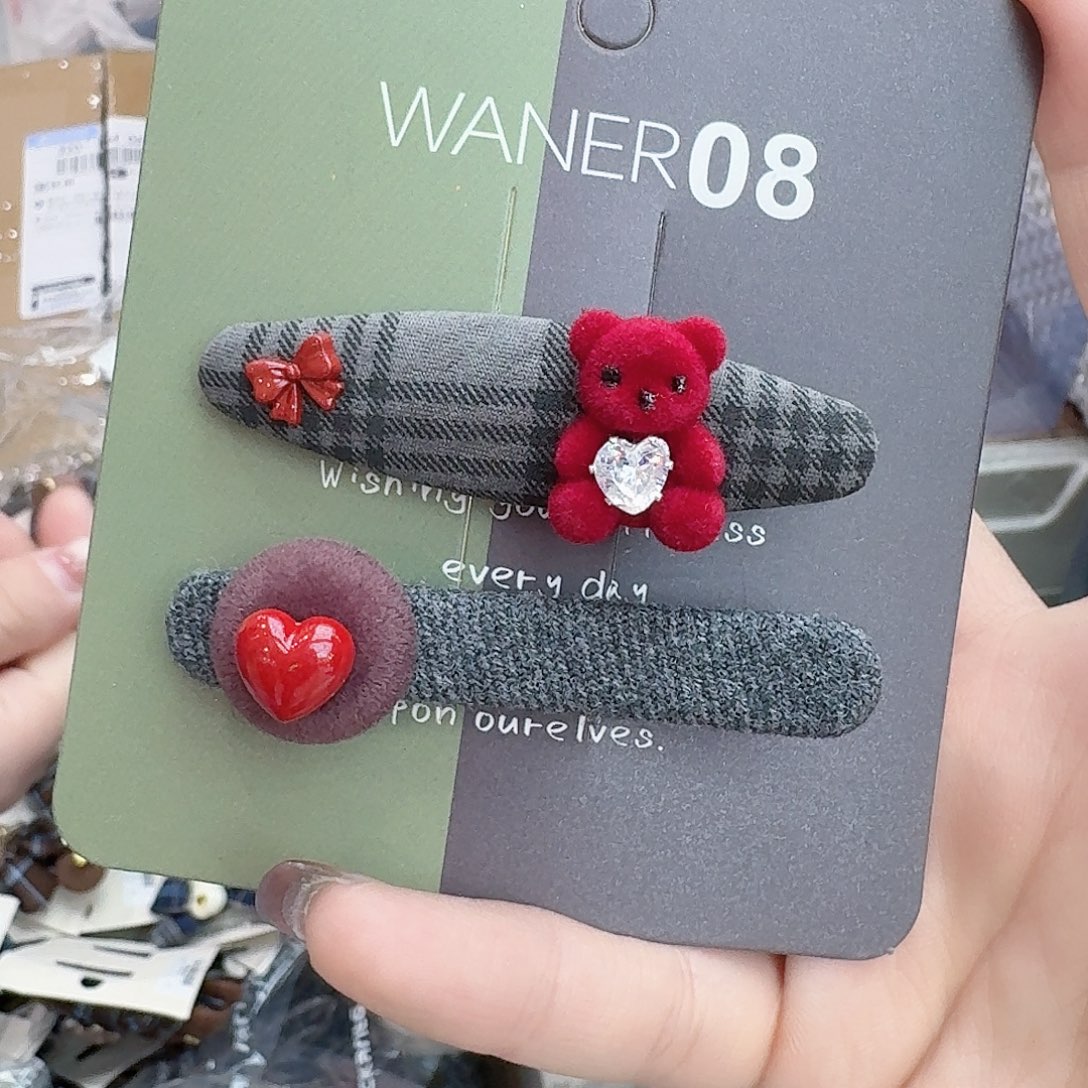 皮质铁合金红色小熊