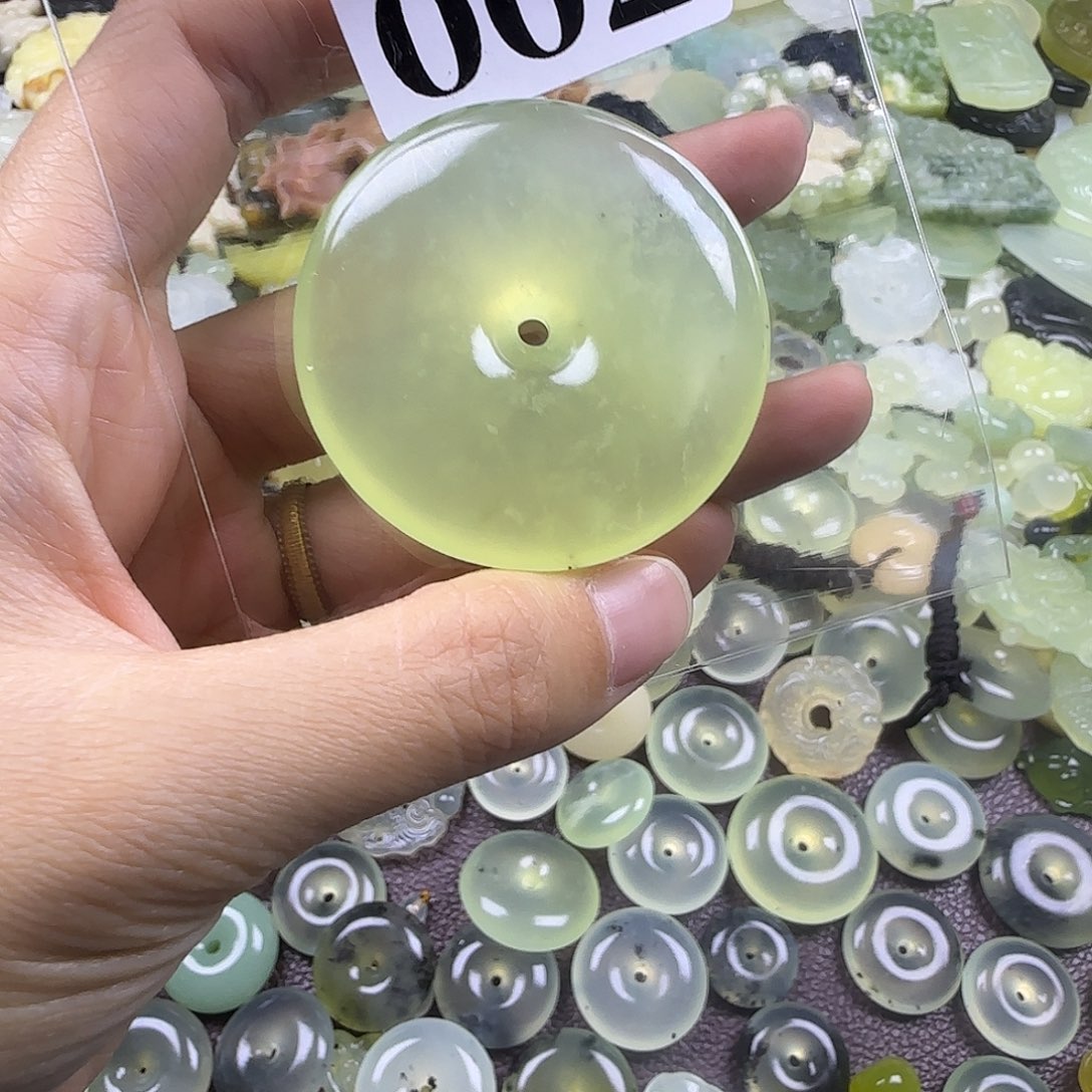 蛇纹石玉未镶嵌岫玉吊坠