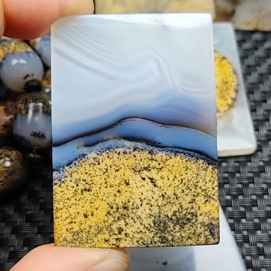 无***-玛瑙/玉髓未镶嵌颈饰