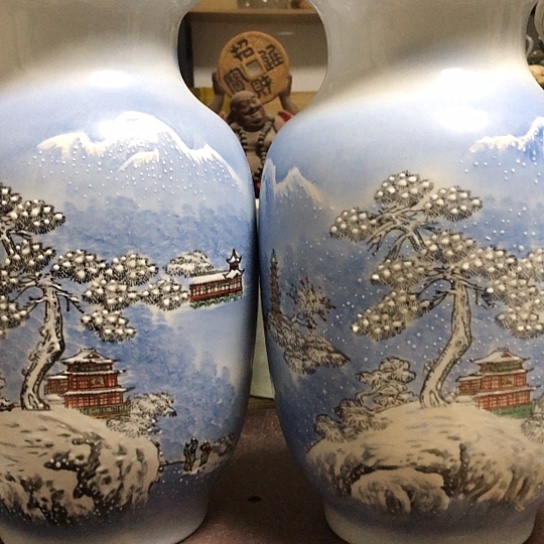 瓷陶瓷的设计师是一个非常