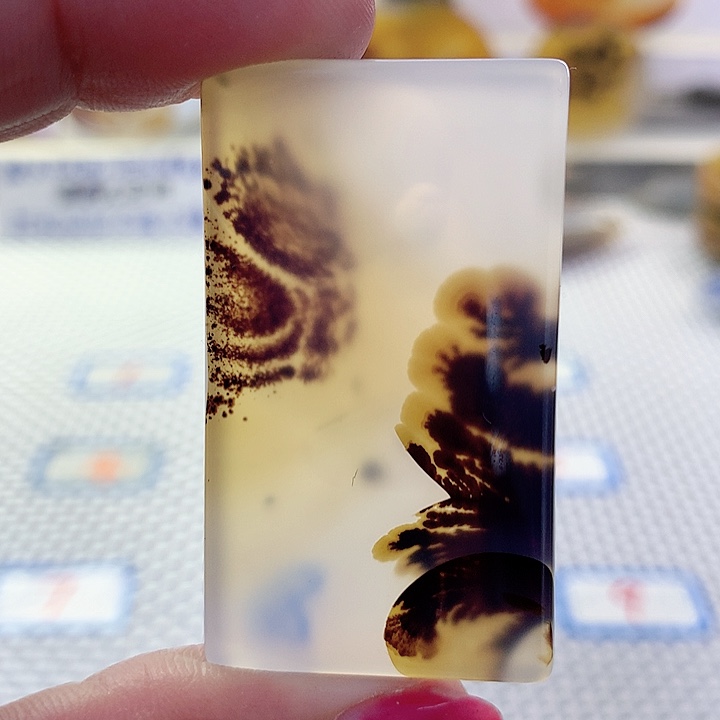 玛瑙/玉髓吊坠未镶嵌