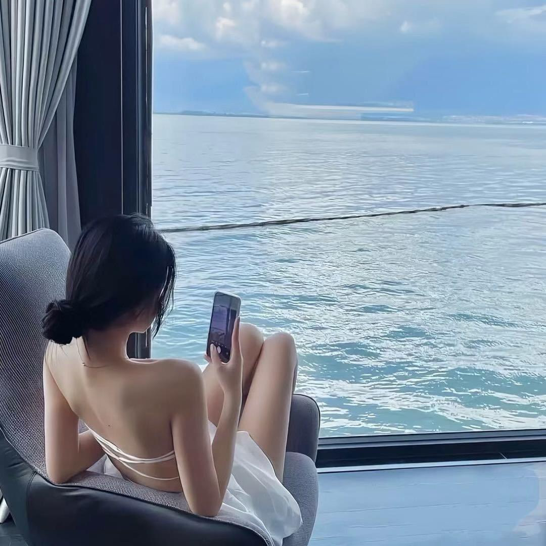 亚米服饰【NO退NO换】连衣裙109～199这里下单