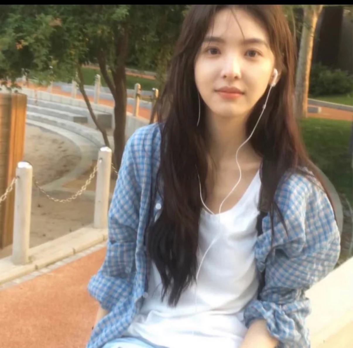 韩国东大门25年（明星同款）棉韩版U领百搭修身显瘦简约打底