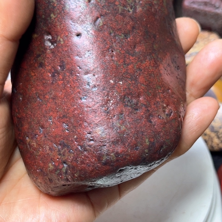 用***3石英石红天宝原石