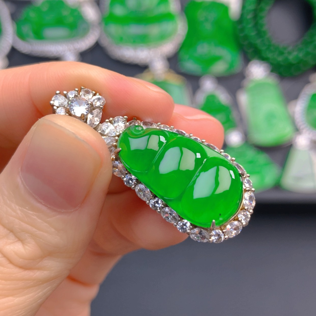 【闪购商品】翡翠颈饰银S925镶嵌翡翠首饰