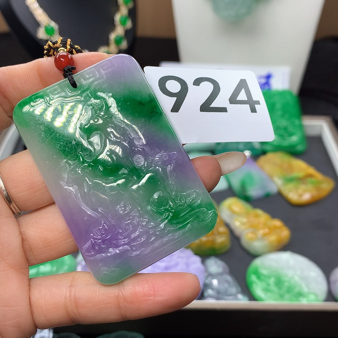 翡翠颈饰未镶嵌这