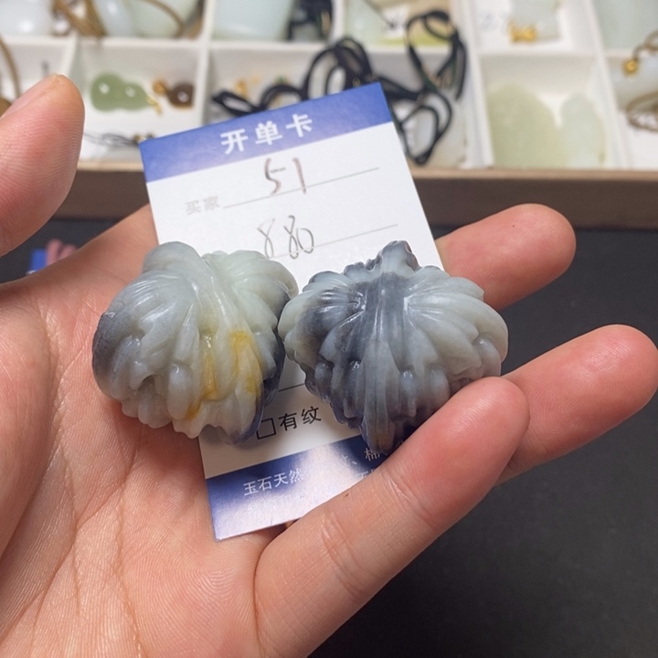 喜***周和田玉未镶嵌把件