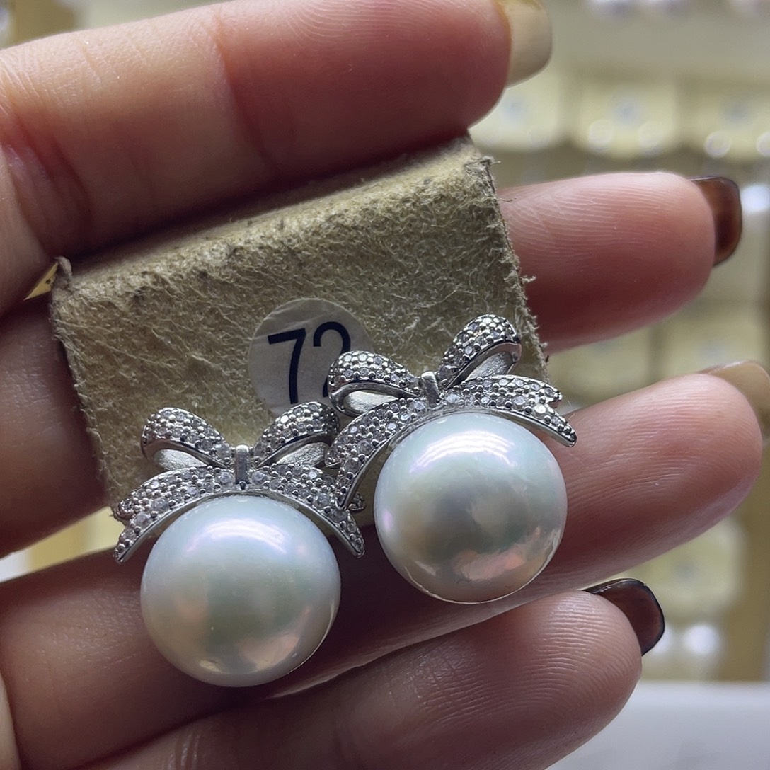 银S925镶嵌淡水珍珠耳饰