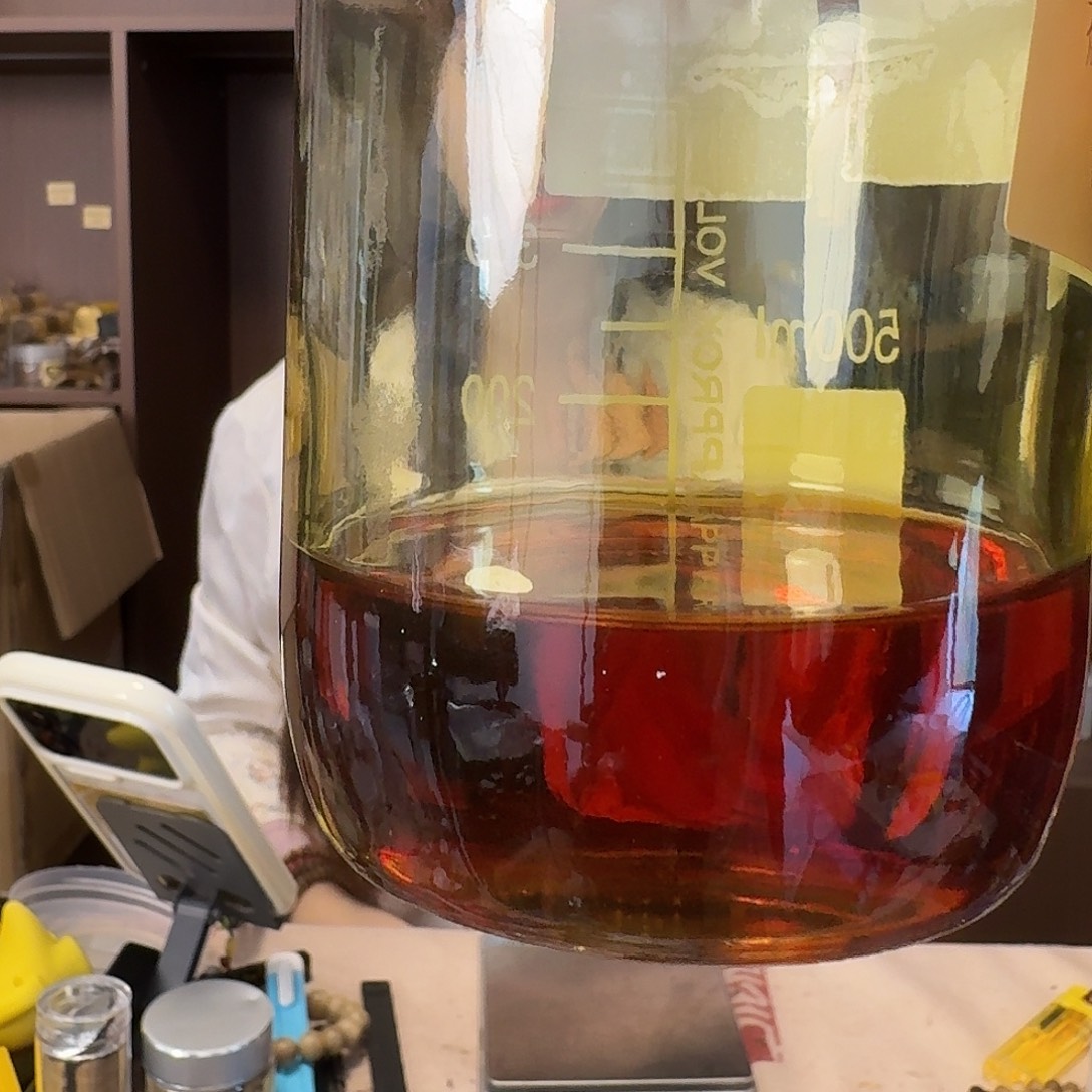 沉香沉香精油都蓬红土高阶收藏精油1克