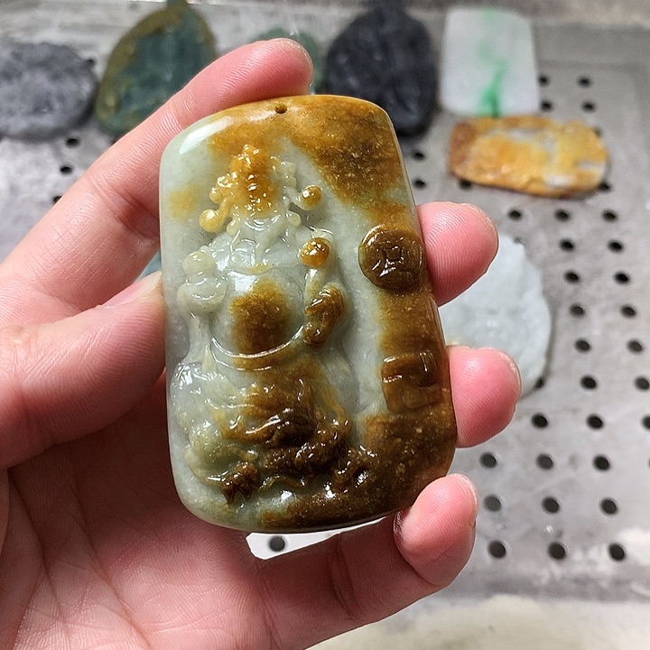 颈饰未镶嵌翡翠缅甸翡翠黄翡御龙财神爷