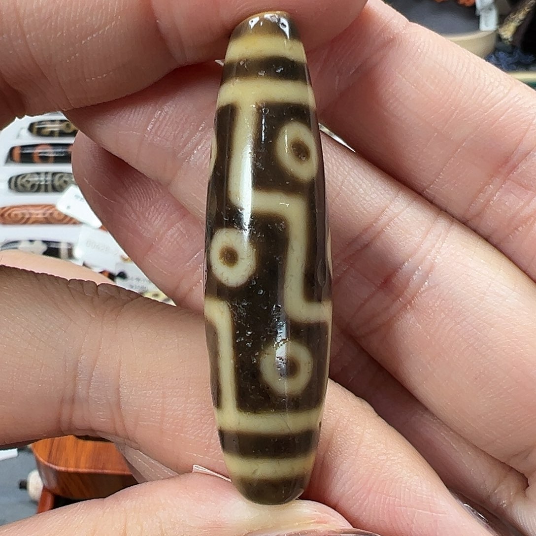玛瑙/玉髓未镶嵌珠宝半成品老冯至纯牙黄折线九眼