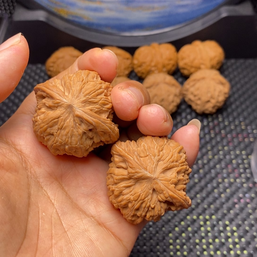 文玩核桃吊坠C****?磨盘40