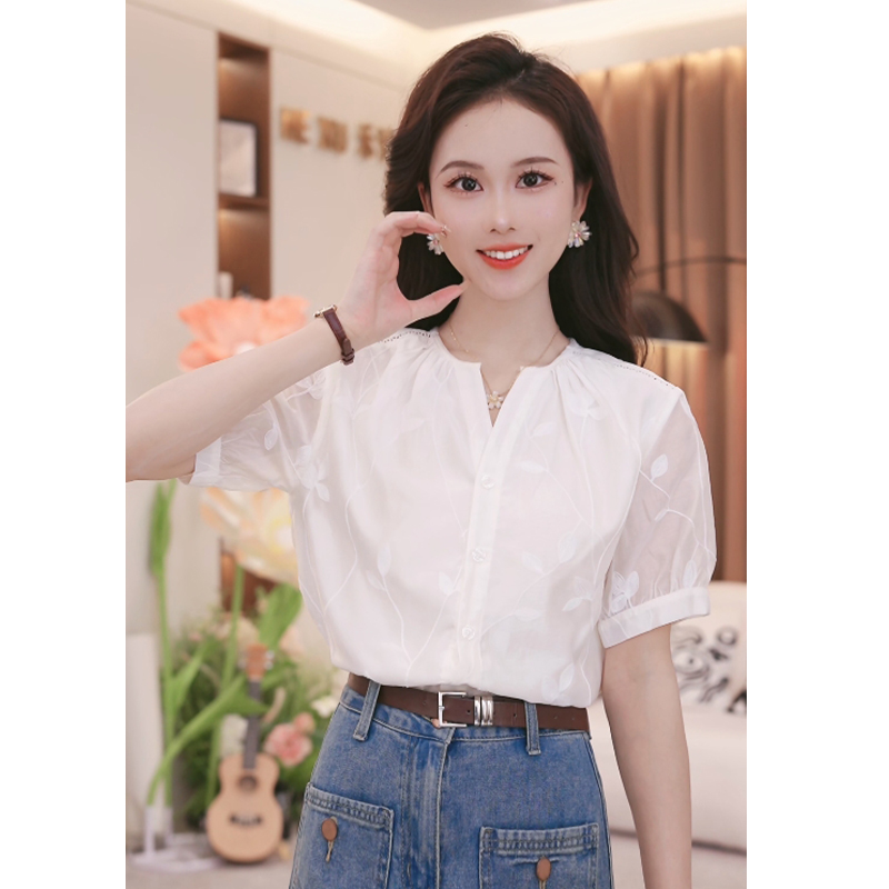 法式轻熟风圆领衬衫女2025夏季新款独特别致设计感小众上衣