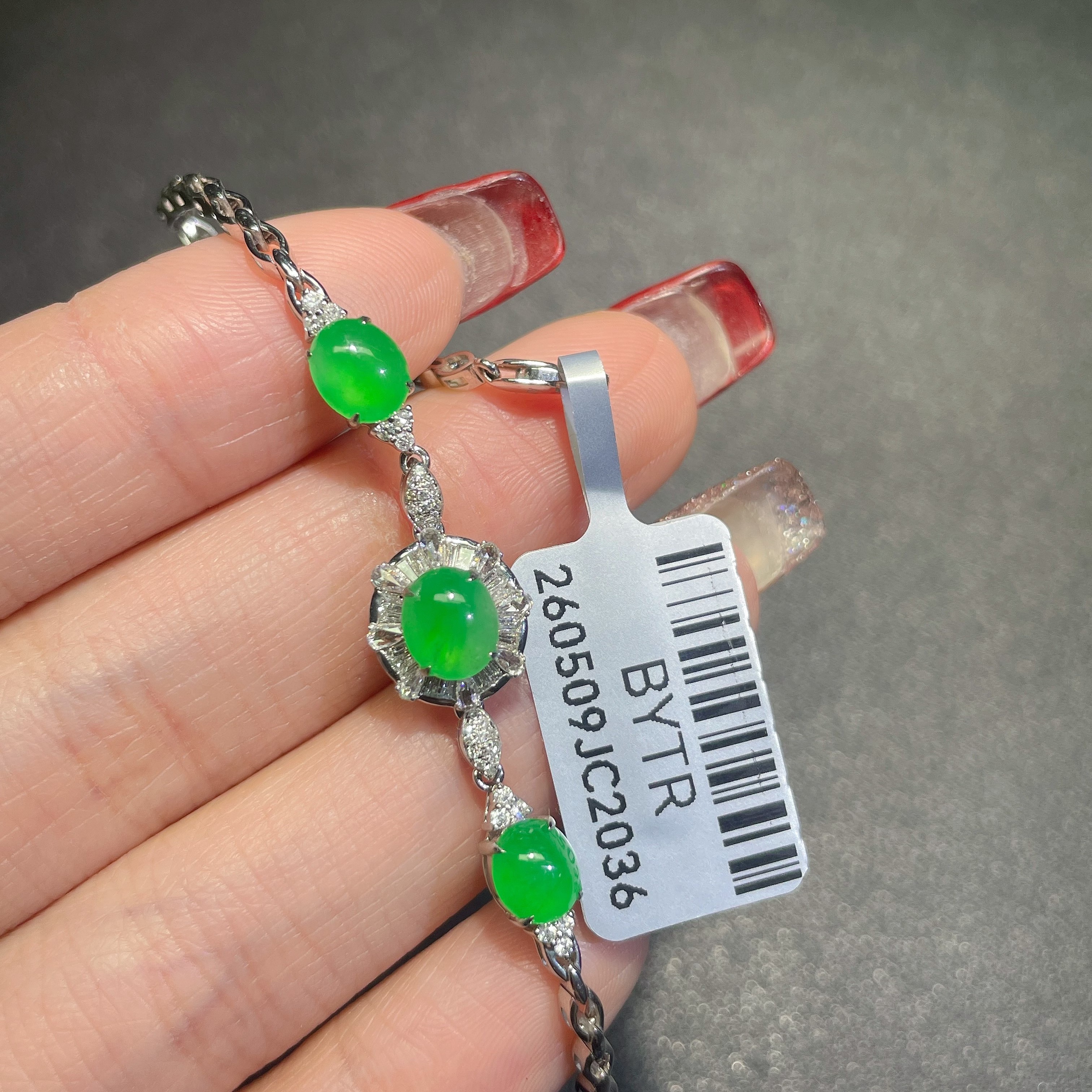 18k金镶嵌缅甸A货翡翠