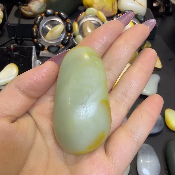 潮***事和田玉未镶嵌挂件