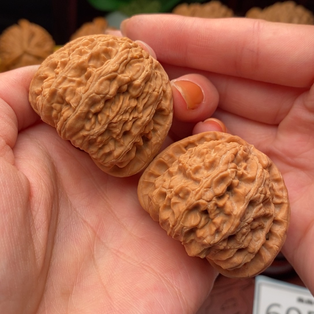 文玩核桃把件白狮43