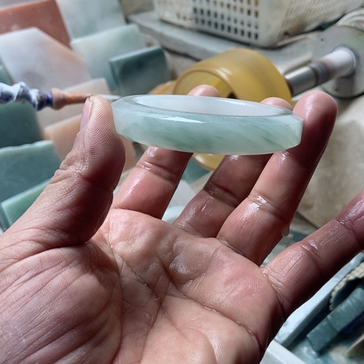 石英质玉手镯未镶嵌?****回加工定制