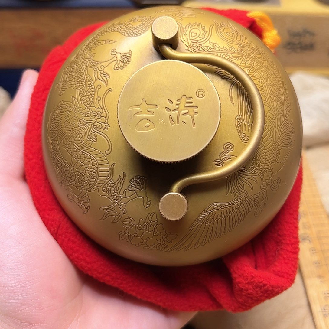 精美铜器点击下单