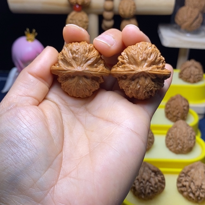 木质37全品肉球宫灯 6号车