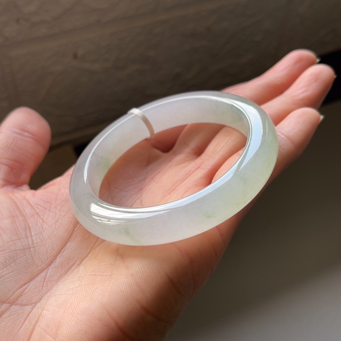 翡翠手镯未镶嵌52.4圈三天鉴赏期