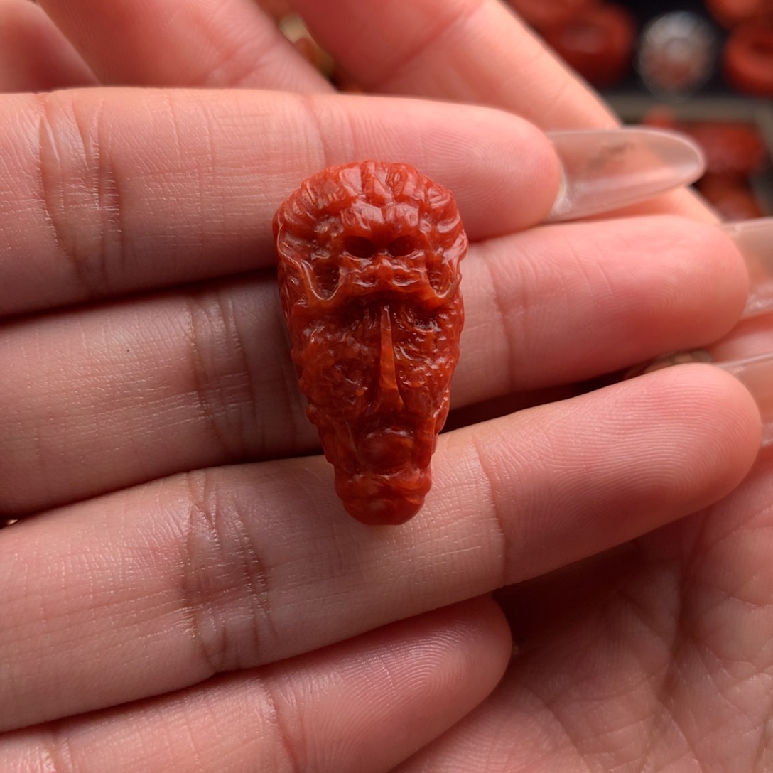 南红玛瑙精工雕刻龙三通14+未镶嵌哈**，