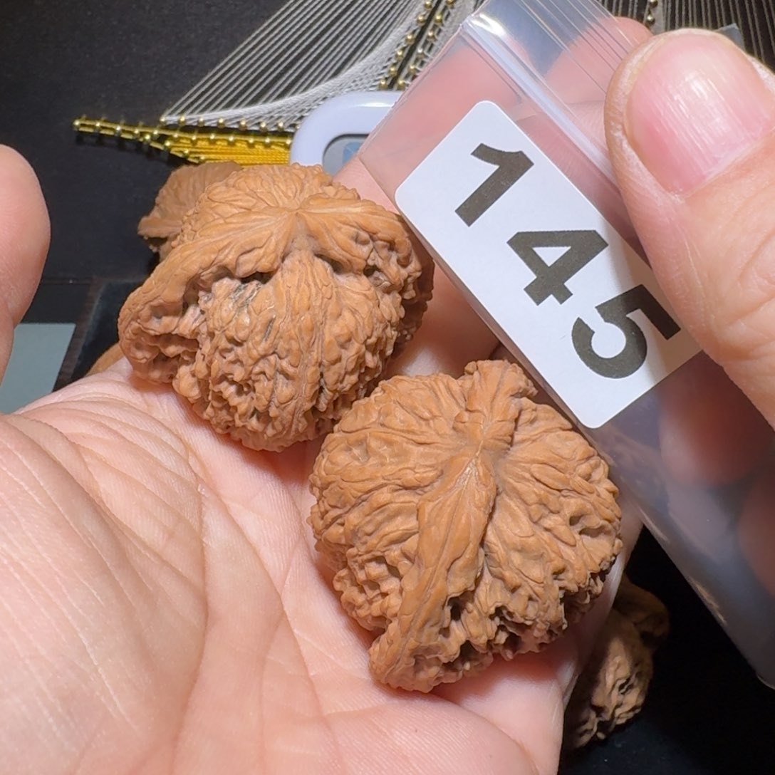 文玩核桃把件逸**室南疆45