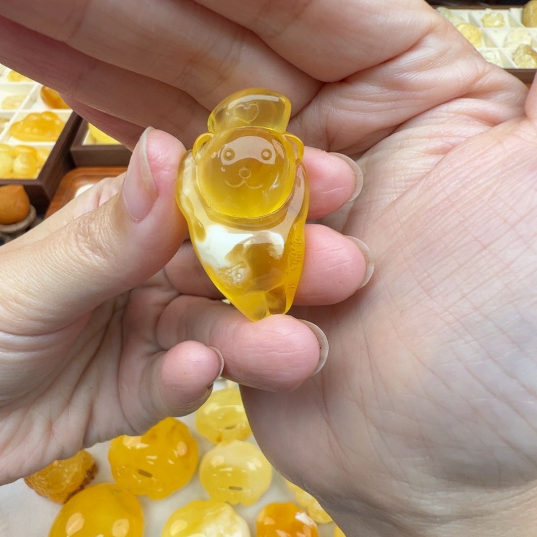 琥珀未镶嵌裸石蜜蜡
