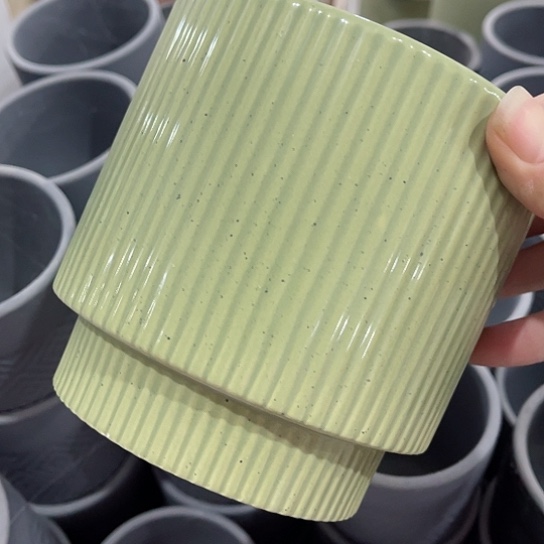 多肉绿植陶瓷花盆9.9包邮，有孔