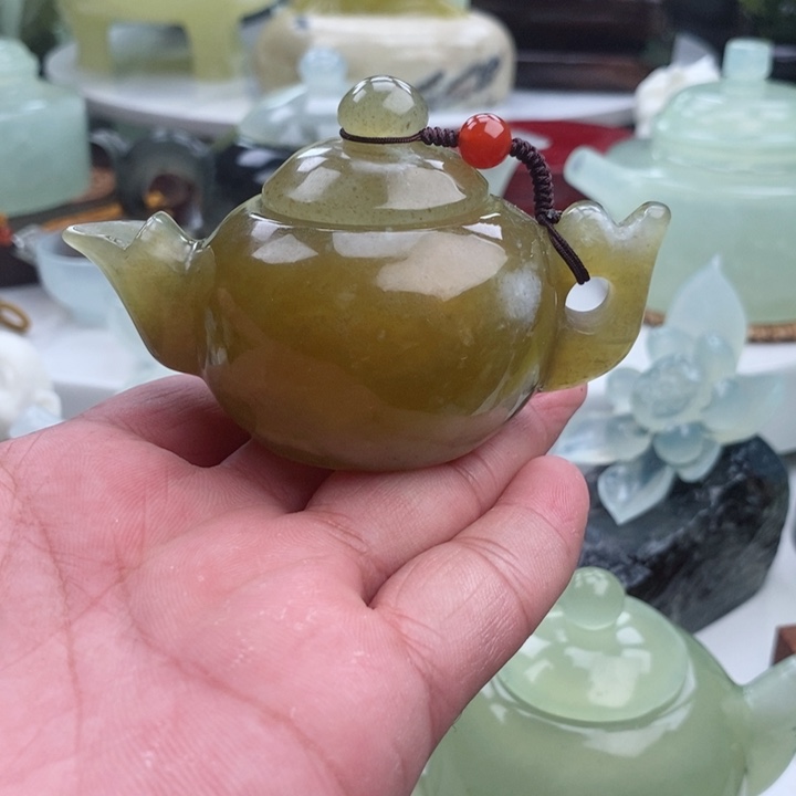 岫玉四大名玉手把件未镶嵌