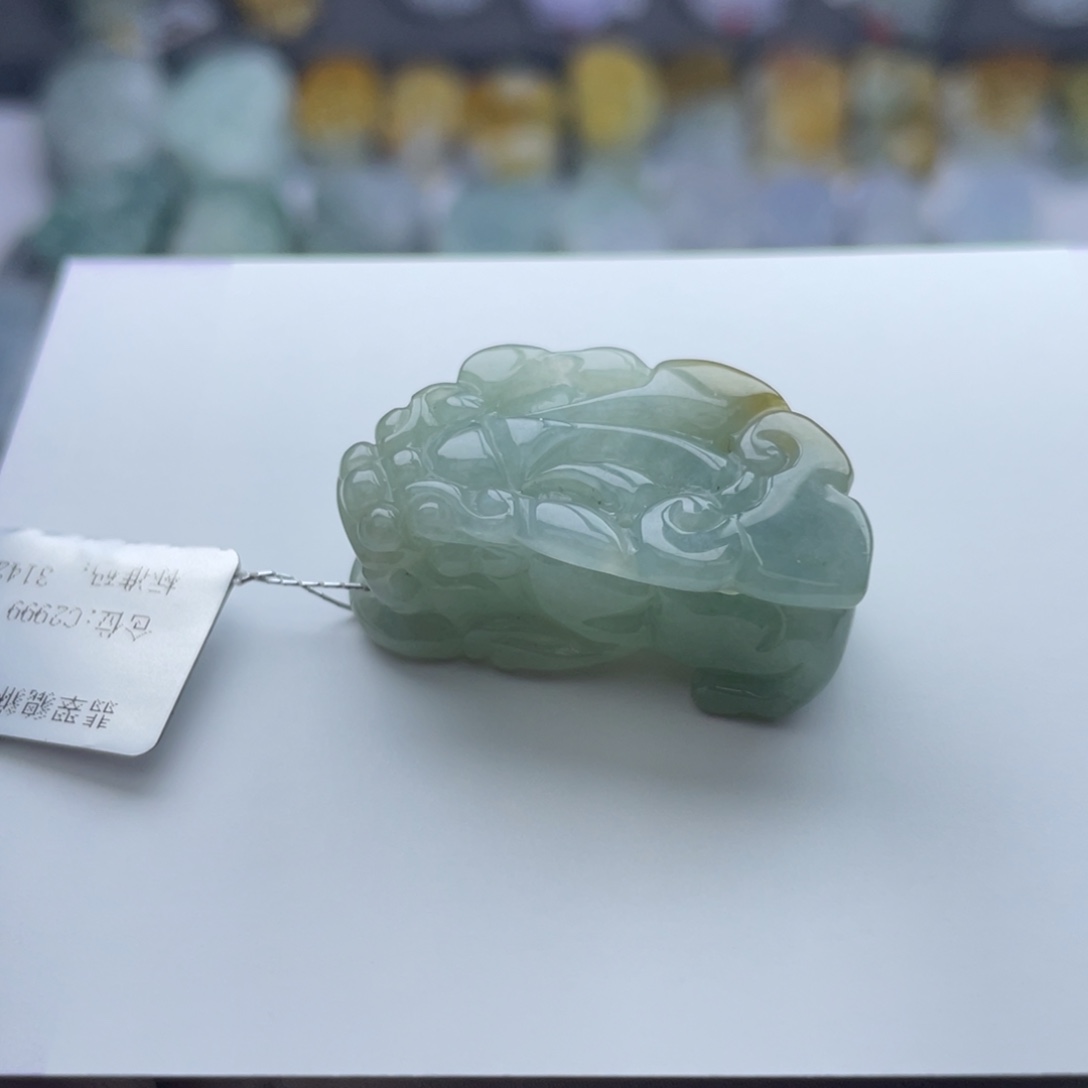 翡翠颈饰未镶嵌貔貅