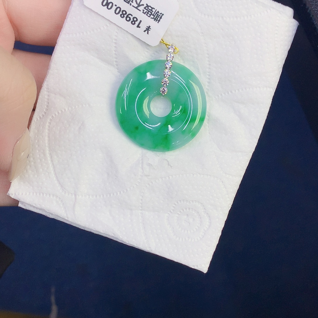 翡翠18K金镶嵌颈饰00000000000000