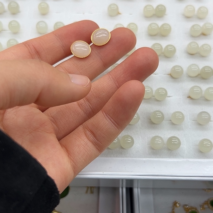 和田玉银S925镶嵌耳饰