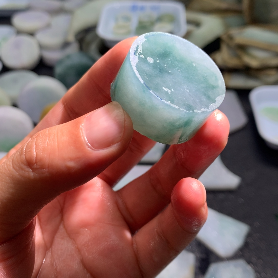 定制翡翠未镶嵌扳指