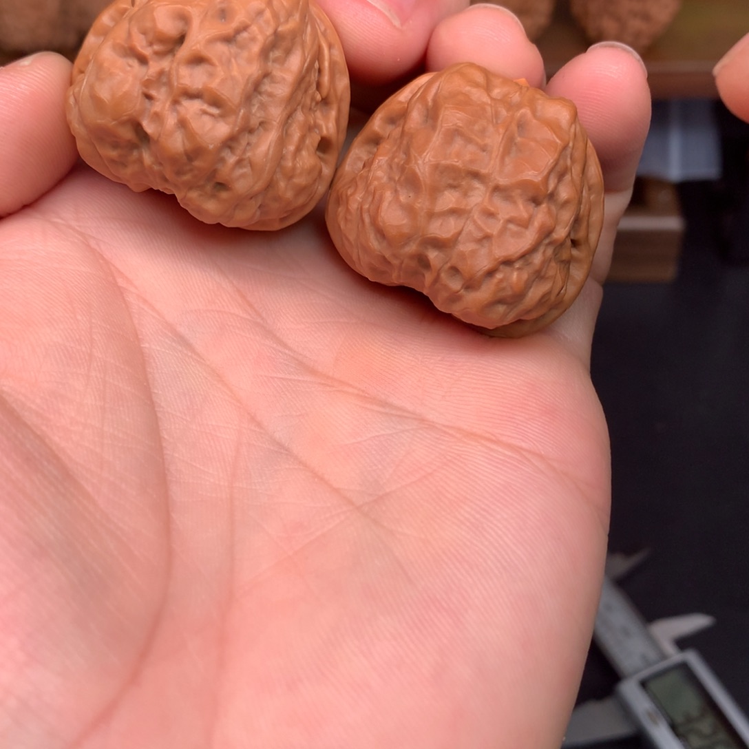 保***醒文玩核桃手串37蛤蟆（有修）