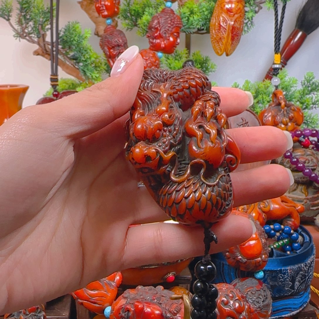 琥珀裸石未镶嵌手把