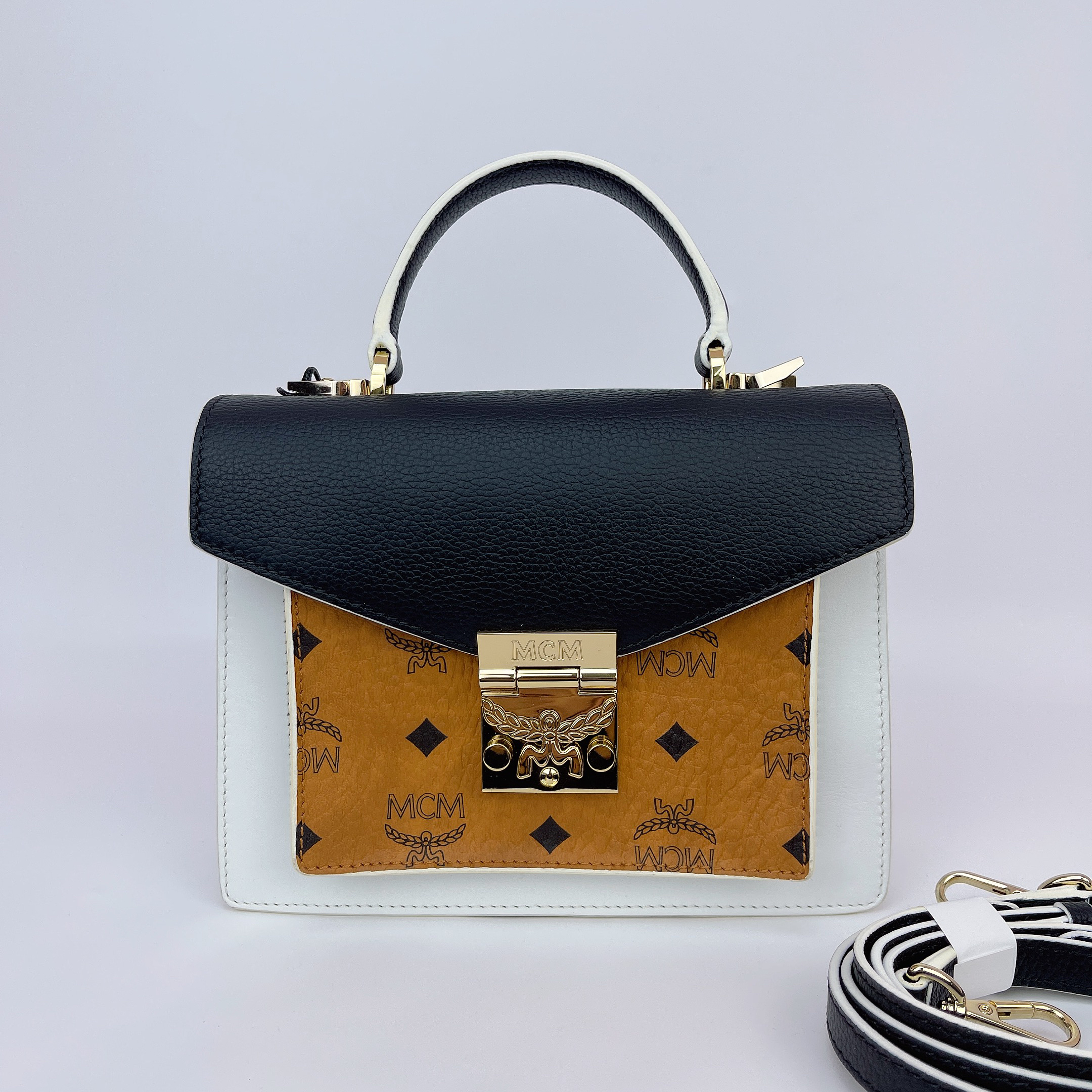 95新 MCM MCM斜挎包底长18 N552