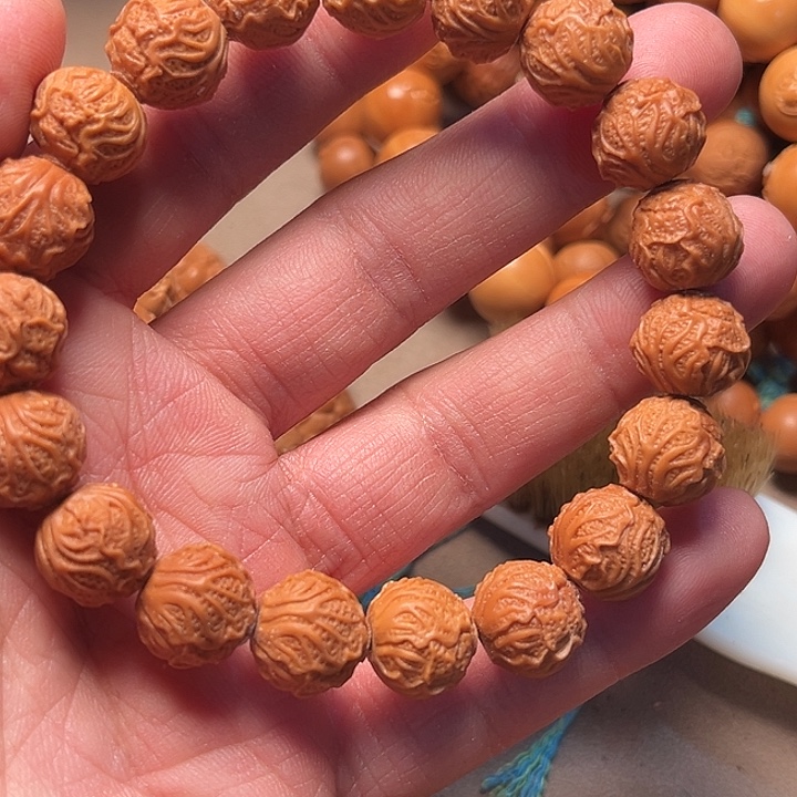 橄榄核手串白菜手串