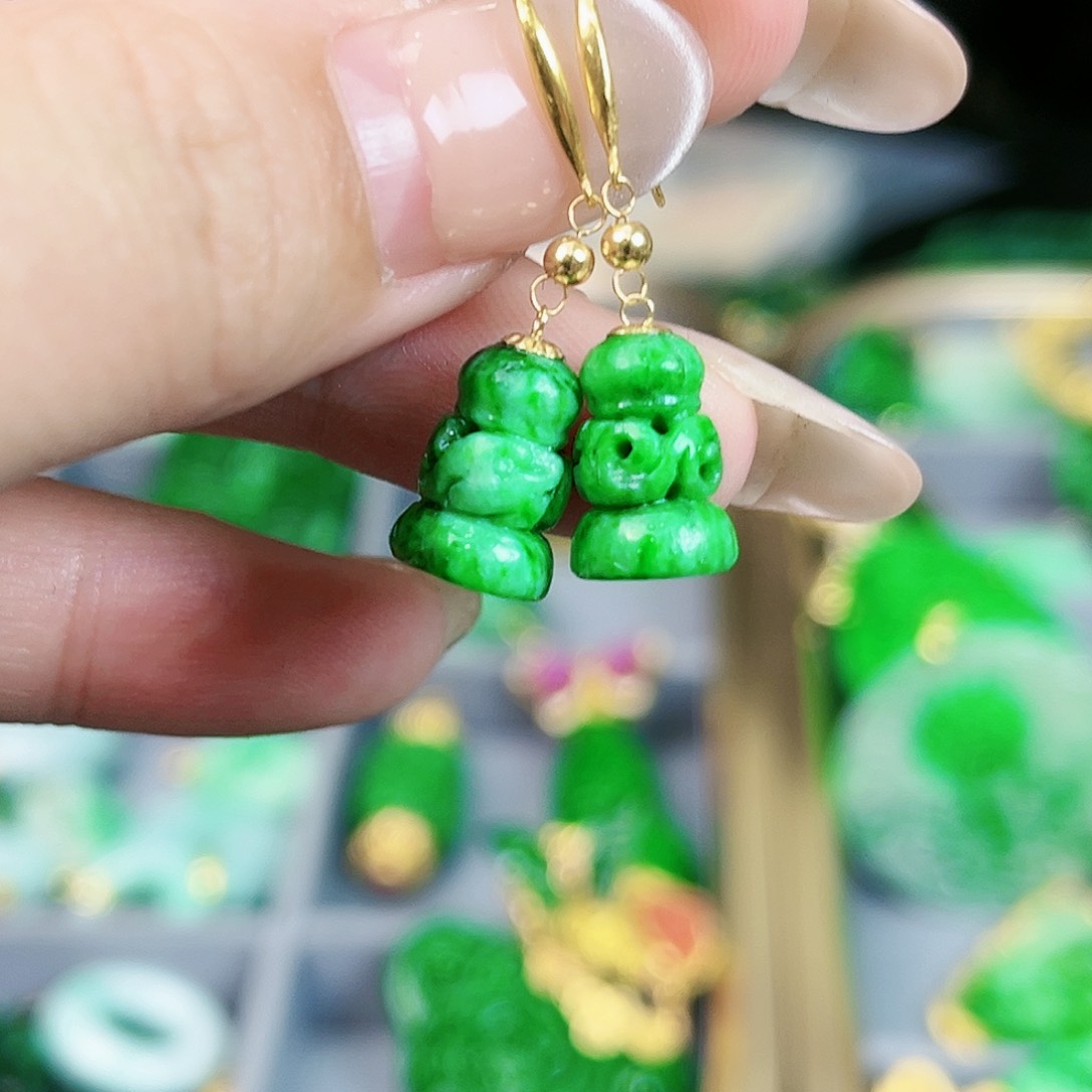 翡翠颈饰18K金镶嵌耳饰