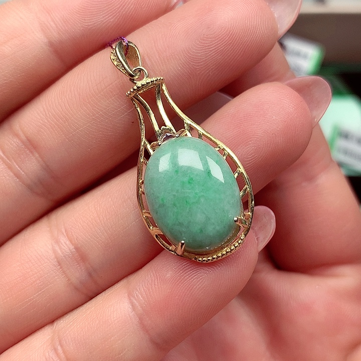 翡翠颈饰银S925镶嵌翡翠