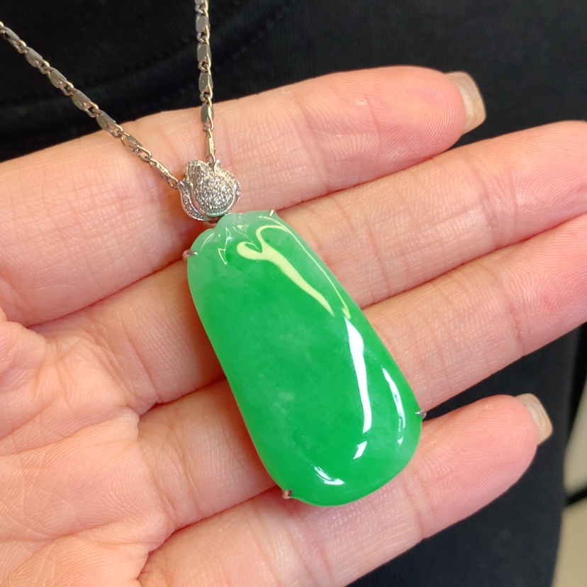 【闪购商品】翡翠18K金镶嵌吊坠(赠链)福瓜